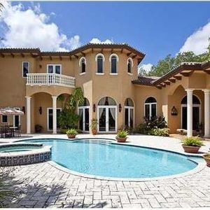 Meet your Posher, Ofelia